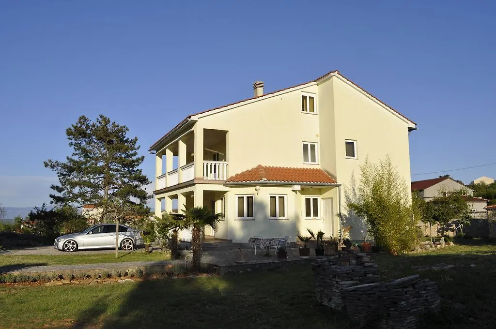 Apartments Zecevic Vrh  Vrh (Krk)