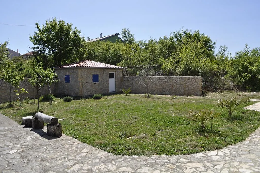 Apartments Zecevic Vrh  0*, Vrh (Krk)